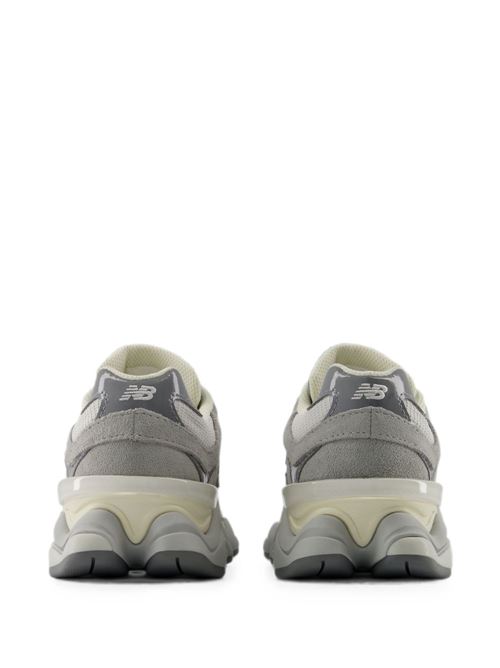Sneakers unisex New Balance 9060 grigie in suede e mesh NEW BALANCE | U90609Z4